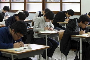 Hàn Quốc: Thí sinh kiện Chính phủ vì lỗi trong đề thi đại học
