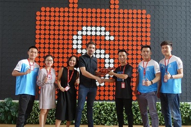 Giải marathon vượt núi lớn nhất Việt Nam Vietnam Mountain Marathon lần đầu trao giải cho nhóm chạy