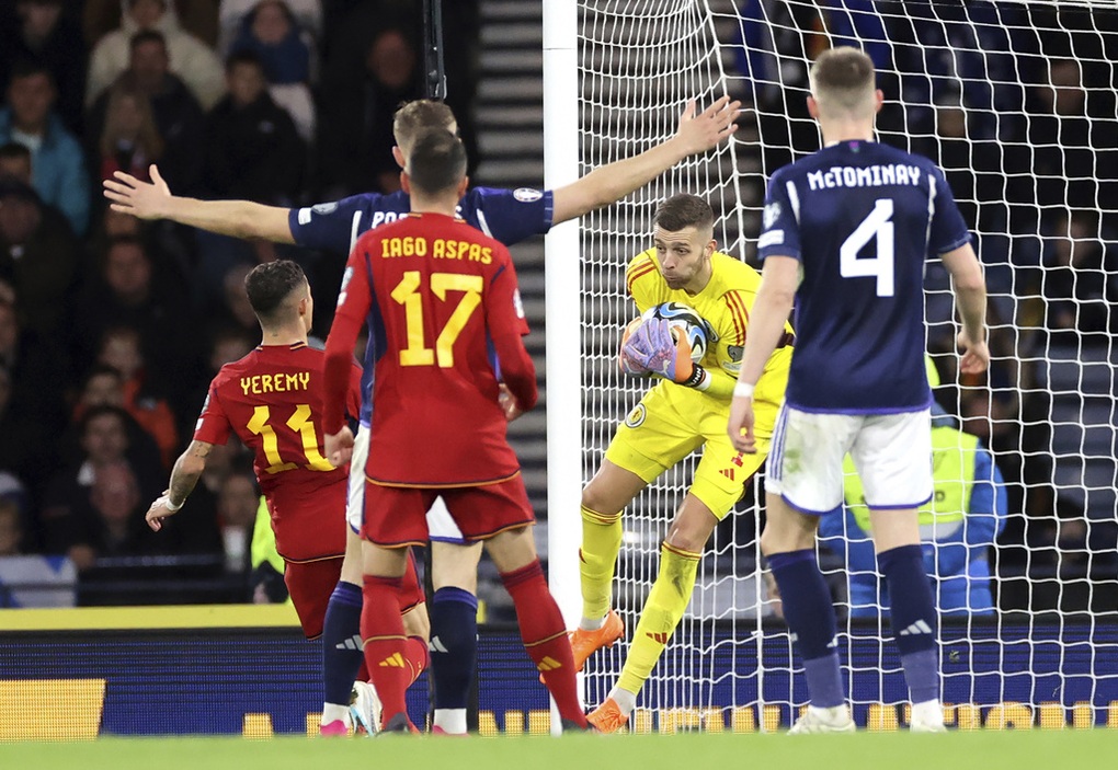 Ngôi sao Man Utd giúp Scotland hạ Tây Ban Nha, Đức thất bại trước Bỉ - 2 Ngôi sao Man Utd giúp Scotland hạ Tây Ban Nha, Đức thất bại trước Bỉ - 2