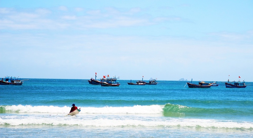 Kỳ thú du lịch ở làng “4 động 3 đèo” - 3 Kỳ thú du lịch ở làng “4 động 3 đèo” - 3