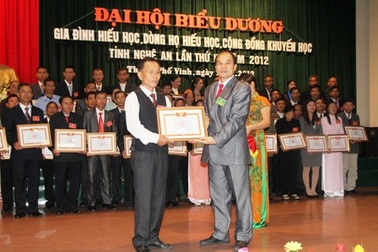 Hội khuyến học Nghệ An: Vận động trên 163 tỷ đồng Quỹ Khuyến học