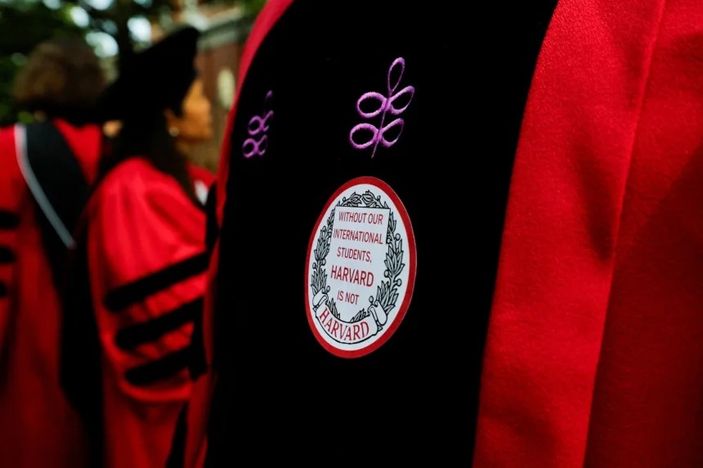Chiến thắng quan trọng của Harvard trong cuộc đối đầu với Chính phủ Mỹ - 2 Chiến thắng quan trọng của Harvard trong cuộc đối đầu với Chính phủ Mỹ - 2