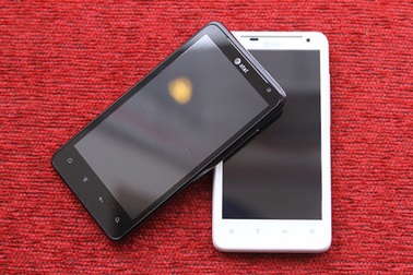 Đập hộp HTC Vivid mạng 4G tại Việt Nam