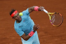 Roland Garros 2020: Nadal, Serena Williams khởi đầu suôn sẻ