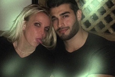 Britney có bồ mới điển trai