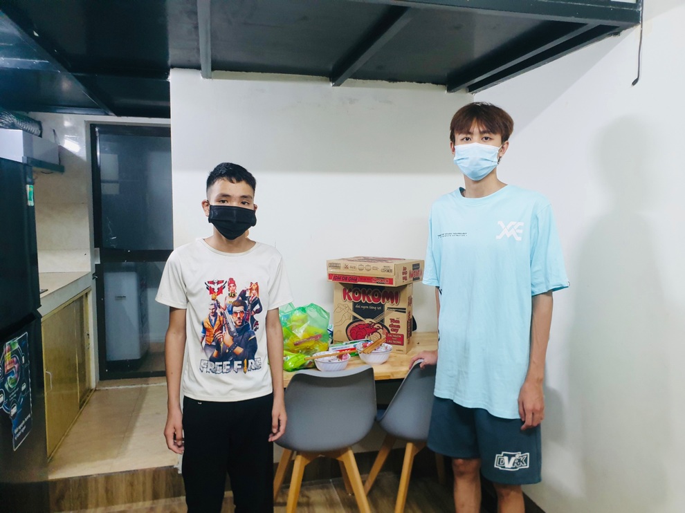 Hà Nội: Chàng trai 9x giúp đỡ người khó khăn chỗ ở miễn phí trong mùa dịch - 2 Hà Nội: Chàng trai 9x giúp đỡ người khó khăn chỗ ở miễn phí trong mùa dịch - 2