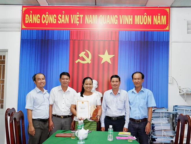 Bỏ lương nghìn đô, về quê mát xa hoa dừa, người phụ nữ thu tiền tỷ - 19 Bỏ lương nghìn đô, về quê mát xa hoa dừa, người phụ nữ thu tiền tỷ - 19