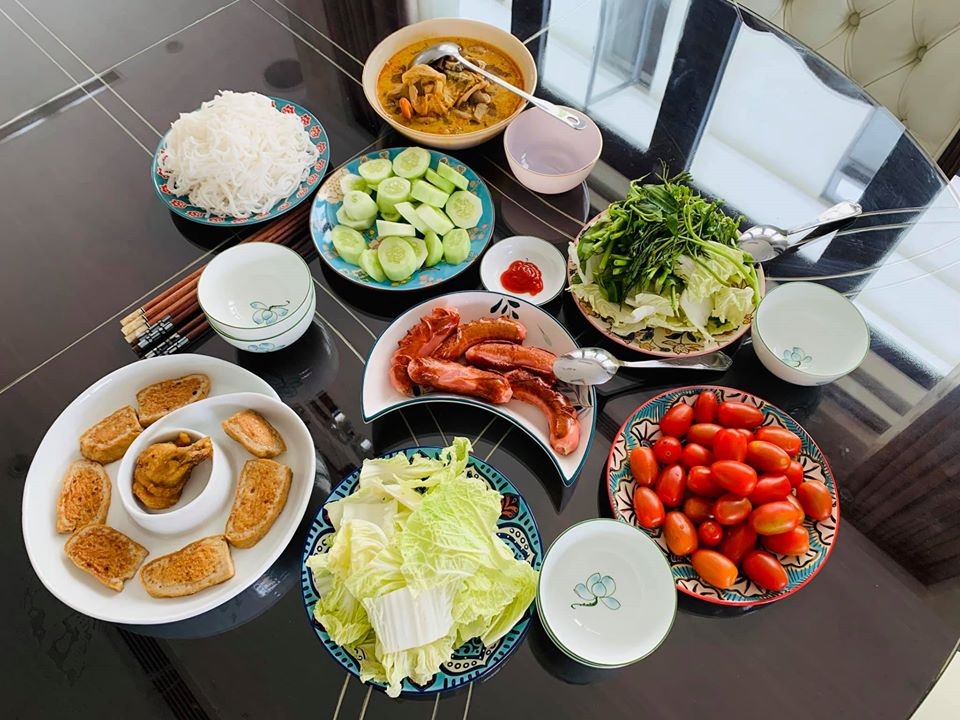 Đi theo tiếng gọi của tình yêu, Vân Hugo làm bà nội trợ đảm đang ở Sài Gòn - 8 Đi theo tiếng gọi của tình yêu, Vân Hugo làm bà nội trợ đảm đang ở Sài Gòn - 8