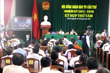 Không lấy phiếu tín nhiệm Chủ tịch UBND TP Cần Thơ