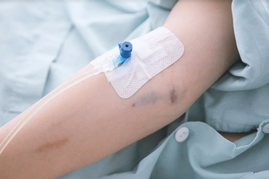 Cô gái 28 tuổi tử vong bất thường sau khi truyền dịch tại phòng khám tư