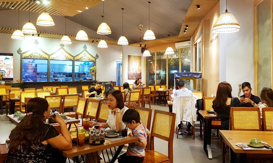 Thừa Thiên Huế sẽ nới lỏng thêm dịch vụ ăn uống, du lịch sau 22/4 - 1 Thừa Thiên Huế sẽ nới lỏng thêm dịch vụ ăn uống, du lịch sau 22/4 - 1