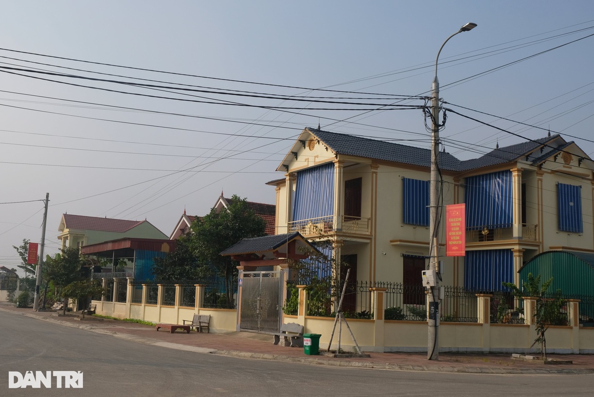 Hai lần xuất ngoại về thành tỷ phú, mở xưởng nuôi cả họ - 5 Hai lần xuất ngoại về thành tỷ phú, mở xưởng nuôi cả họ - 5