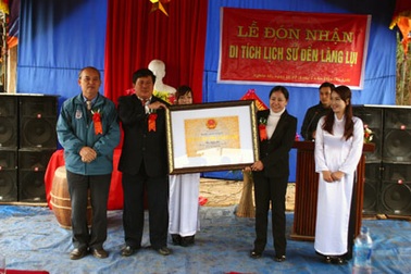 Rộn ràng đón nhận bằng di tích lịch sử văn hóa ở ngôi đền 500 tuổi