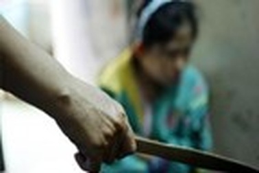 Hà Nội: Nữ giáo viên mầm non thoát chết dưới lưỡi dao của chồng