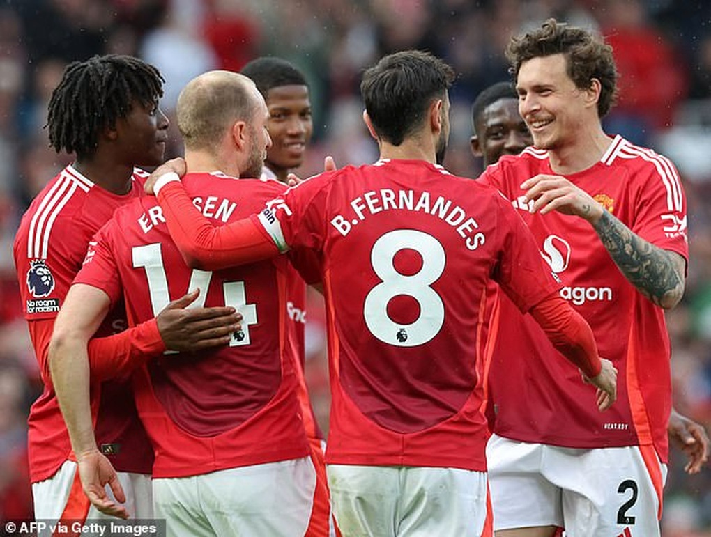 Man Utd tức tốc bay sang Đông Nam Á chạm trán các ngôi sao Việt Nam - 1 Man Utd tức tốc bay sang Đông Nam Á chạm trán các ngôi sao Việt Nam - 1