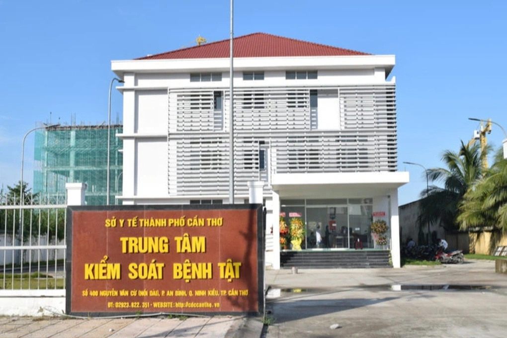 Giám đốc CDC Cần Thơ được bổ nhiệm lại vì không vụ lợi trong vụ Việt Á - 1 Giám đốc CDC Cần Thơ được bổ nhiệm lại vì không vụ lợi trong vụ Việt Á - 1
