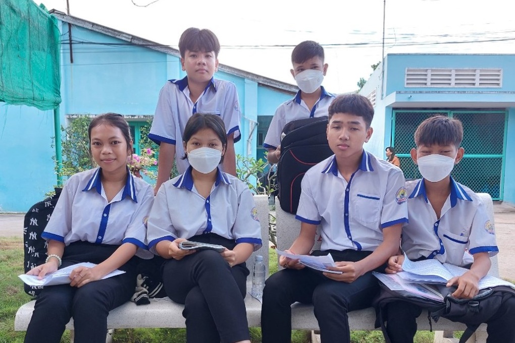 Tuyển sinh lớp 10 ở Sóc Trăng: Thí sinh thoải mái khi tỷ lệ chọi không cao - 2 Tuyển sinh lớp 10 ở Sóc Trăng: Thí sinh thoải mái khi tỷ lệ chọi không cao - 2