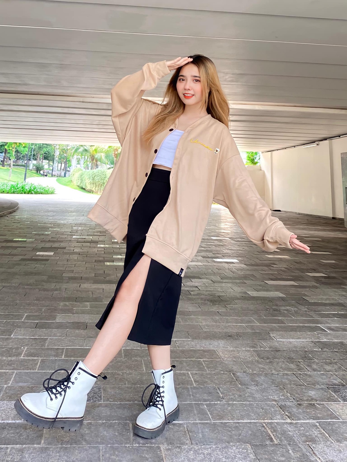 Tan chảy với nét đẹp của Tiktoker triệu người theo dõi - 5