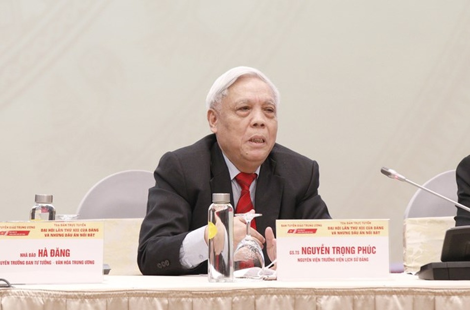Nhân sự đặc biệt trong Bộ Chính trị có trách nhiệm bồi dưỡng người kế cận - 3 Nhân sự đặc biệt trong Bộ Chính trị có trách nhiệm bồi dưỡng người kế cận - 3