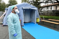 Tây Ban Nha có ca tử vong đầu tiên vì virus corona