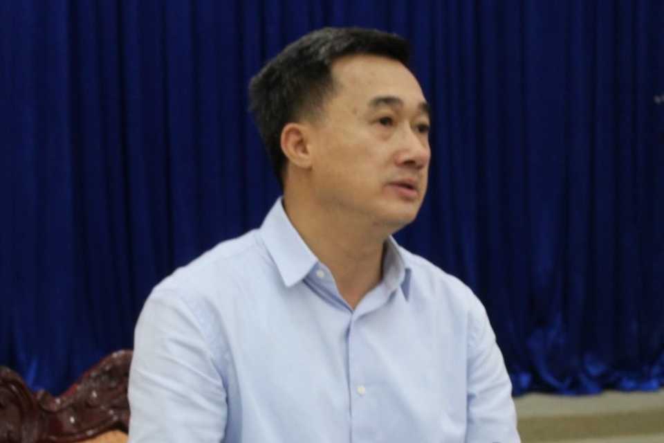 Thứ trưởng Bộ Y tế: Có hiện tượng mua bán lòng vòng nâng giá trang thiết bị - 5 Thứ trưởng Bộ Y tế: Có hiện tượng mua bán lòng vòng nâng giá trang thiết bị - 5