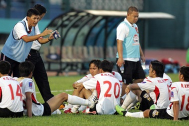 Trần Công Minh: Rời bóng đá chuyên nghiệp để làm thân phận “người đưa đò”