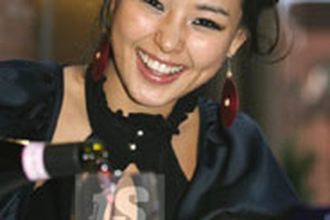 Hoa hậu Hàn Quốc hâm mộ nam diễn viên của “Hoa cúc dại”