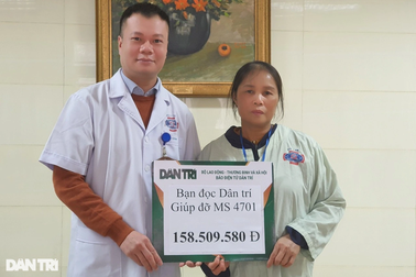 Bạn đọc Dân trí giúp đỡ bé gái mắc ung thư xương hơn 170 triệu đồng