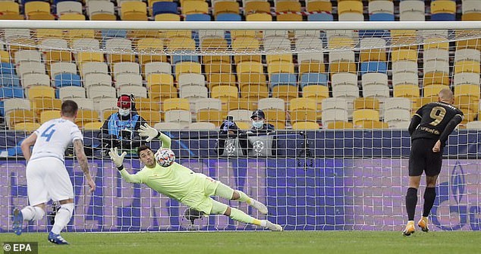 Thắng đậm Dynamo Kiev, Barcelona duy trì mạch toàn thắng - 3 Thắng đậm Dynamo Kiev, Barcelona duy trì mạch toàn thắng - 3