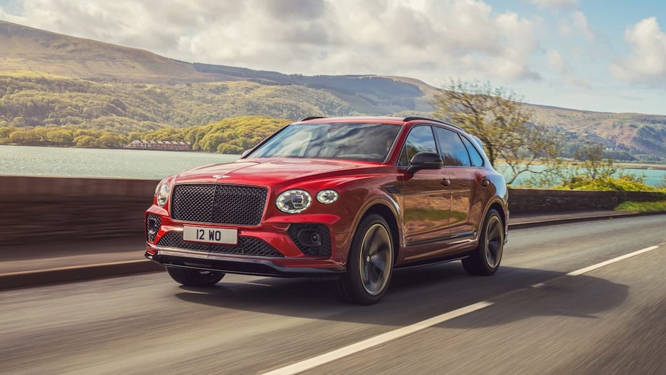 Bentley giới thiệu Bentayga S làm chân chạy cho nhà giàu - 1 Bentley giới thiệu Bentayga S làm chân chạy cho nhà giàu - 1