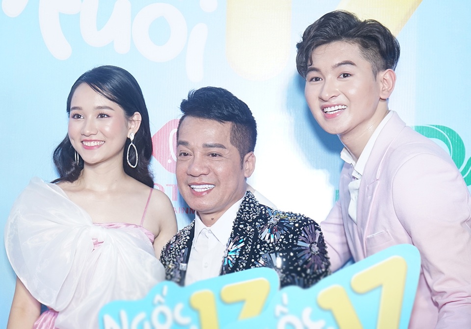 Minh Nhí hạnh phúc mừng con trai nuôi ra mắt phim điện ảnh đầu tay - 1 Minh Nhí hạnh phúc mừng con trai nuôi ra mắt phim điện ảnh đầu tay - 1