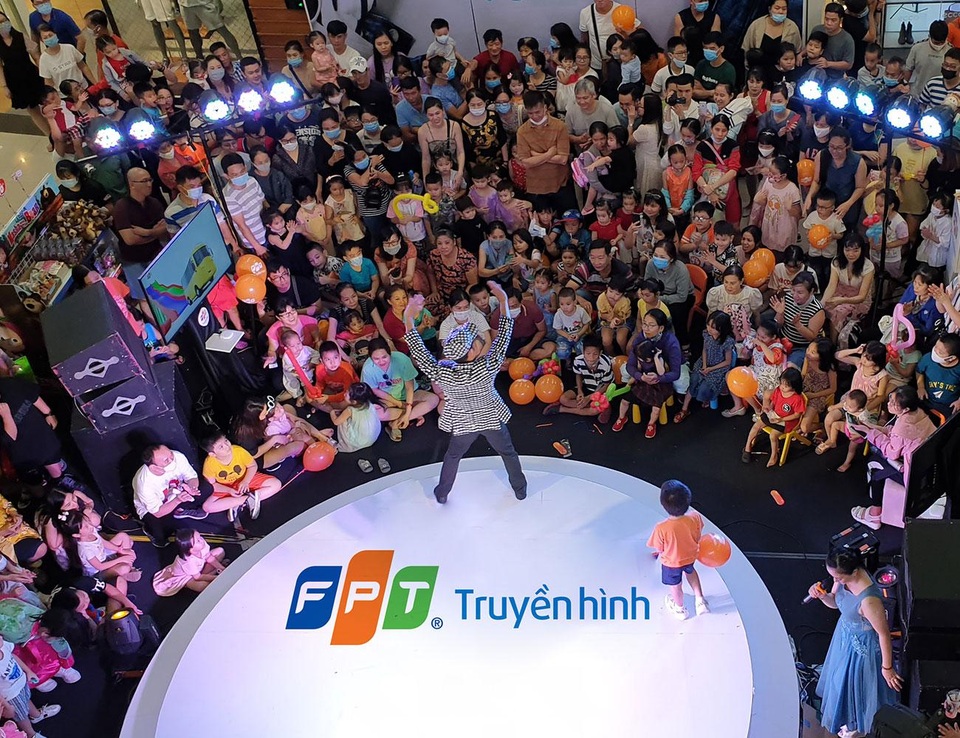 Không khí náo nhiệt ngày cuối tuần cùng Truyền hình FPT - 1 Không khí náo nhiệt ngày cuối tuần cùng Truyền hình FPT - 1