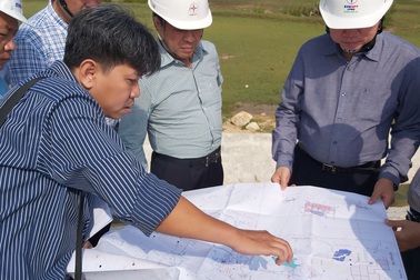 Nhiều dự án truyền tải điện vượt kế hoạch đối phó với bùng nổ điện tái tạo