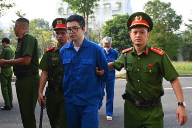 Cựu công an khai nhận 100.000 USD để “chạy” tâm thần cho Mr Pips