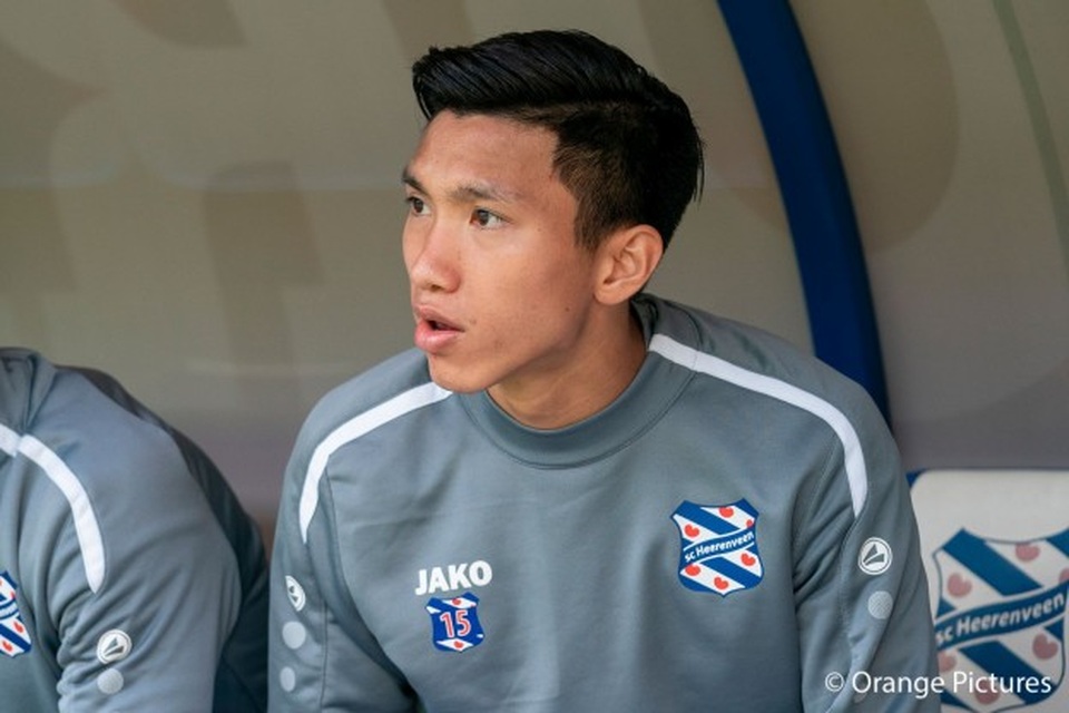 HLV Heerenveen chưa tính việc để Văn Hậu ra sân ở giải Hà Lan - 1 HLV Heerenveen chưa tính việc để Văn Hậu ra sân ở giải Hà Lan - 1