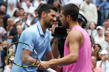 Djokovic, Alcaraz đồng loạt không tham dự vòng loại Davis Cup 2025