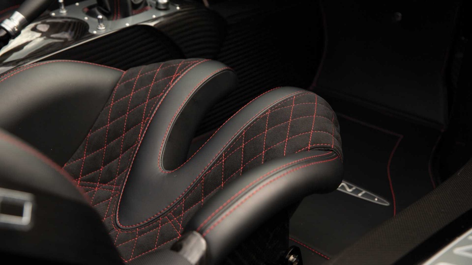 Pagani Zonda Aether – Dành cho những người “biết chơi”, nhưng phải có tiền - 24 Pagani Zonda Aether – Dành cho những người “biết chơi”, nhưng phải có tiền - 24