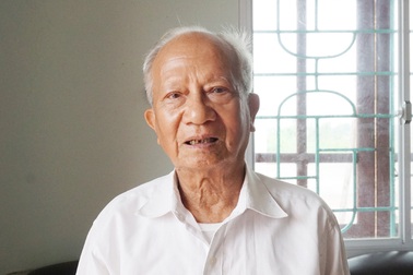 Cụ ông 85 tuổi say mê công tác khuyến học