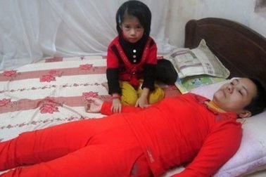 Xót xa cho số phận cô giáo nằm chờ chết 