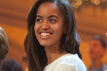 Con gái Tổng thống Obama làm trợ lý cho đạo diễn lừng danh Steven Speilberg