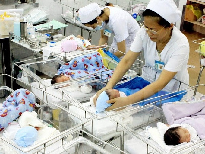 Hà Nội đặt mục tiêu giảm 0,1% tỷ lệ sinh con thứ ba trở lên trong năm 2023.