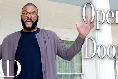 Tyler Perry khoe nhà siêu sang