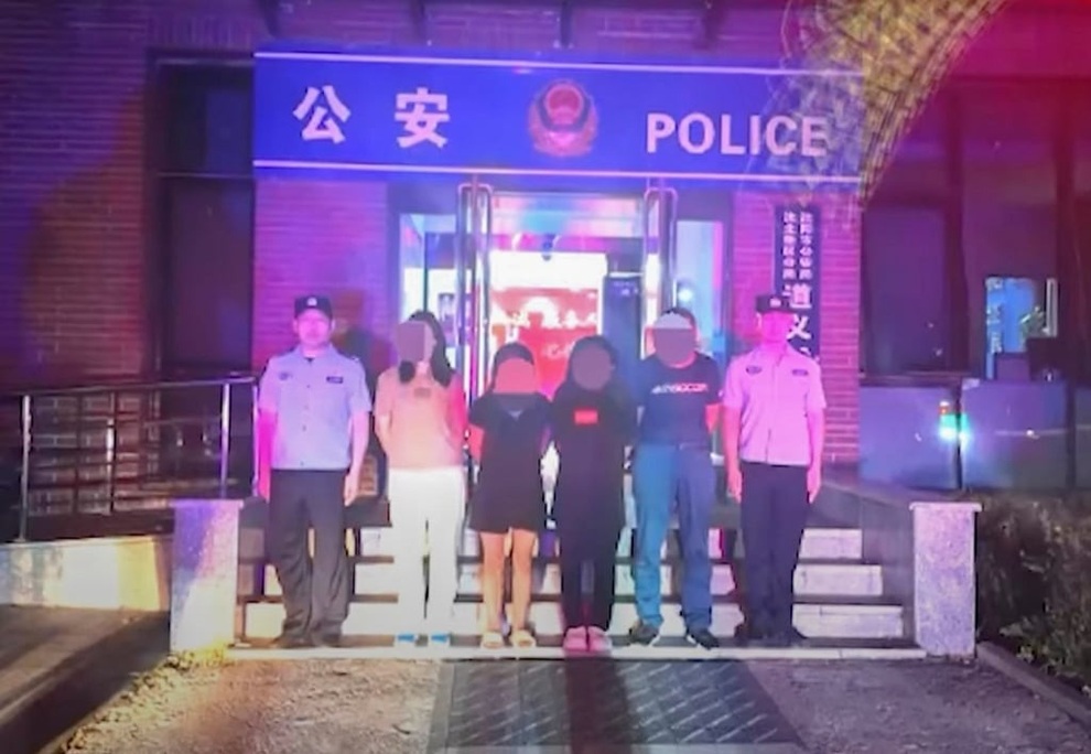 Bịa chuyện mẹ bị tâm thần sống khốn khó, cô gái tạo ra cú lừa chấn động - 2 Bịa chuyện mẹ bị tâm thần sống khốn khó, cô gái tạo ra cú lừa chấn động - 2