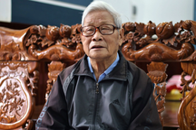 Cụ ông 92 tuổi ở Quảng Nam vẫn tâm huyết với khuyến học, làm từ thiện