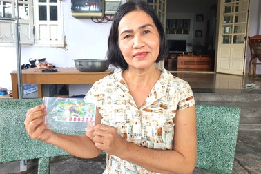 Vụ vé số trúng 2 tỷ đồng bị từ chối trả thưởng: Tòa yêu cầu bổ sung hồ sơ