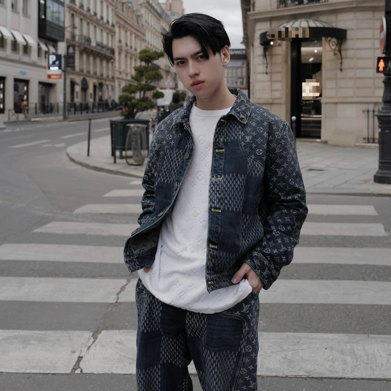 Tuan muda Hanoi membuat heboh Siapa orang itu dengan tiba-tiba melamar pacarnya - 4 Thiếu gia Hà thành gây sốt tại Người ấy là ai bất ngờ cầu hôn bạn gái - 4