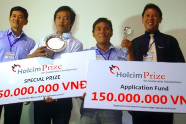 Sinh viên ĐH Cần Thơ đoạt giải đặc biệt cuộc thi Holcim Prize năm 2011 