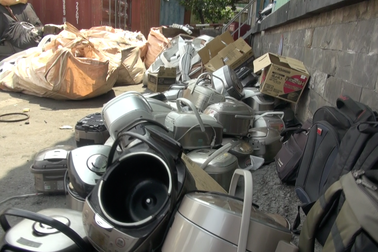 Phát hiện container hàng cấm nhập khẩu tại cảng Cát Lái