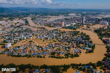Nguyên nhân khiến loạt địa phương miền Bắc chìm trong biển nước