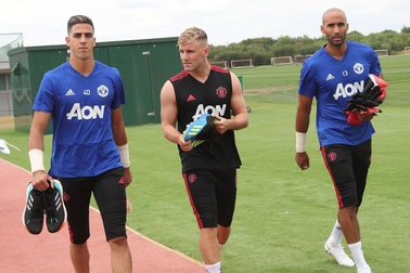 MU hội quân trở lại, tập luyện để chuẩn bị đi du đấu
